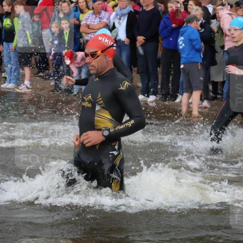 23.06.2024 - Viking Triathlon H.Heesch http://msf.ph/oto/6344670 23.06.2024 10:06:39 Schwimmen 45, 70, 147, 170, 207, 244, 247, 252, 290, 356, 373, 378, 444, 448, 476, 633, 634, 635 meine-sportfotos.de