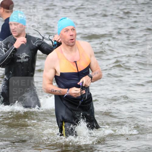 23.06.2024 - Viking Triathlon H.Heesch http://msf.ph/oto/6344680 23.06.2024 10:40:41 Schwimmen 28, 205, 297, 314, 440, 461, 543 meine-sportfotos.de