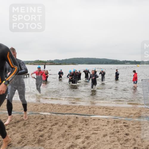 23.06.2024 - Viking Triathlon MichiJ http://msf.ph/oto/6344681 23.06.2024 10:36:15 Schwimmen 34, 48, 186, 197, 254, 280, 291, 300, 327, 361, 372 meine-sportfotos.de