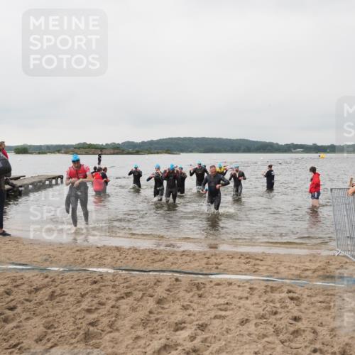 23.06.2024 - Viking Triathlon MichiJ http://msf.ph/oto/6344683 23.06.2024 10:36:15 Schwimmen 34, 48, 186, 197, 254, 280, 291, 300, 327, 361, 372 meine-sportfotos.de