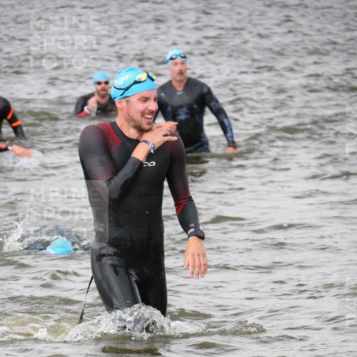23.06.2024 - Viking Triathlon H.Heesch http://msf.ph/oto/6344685 23.06.2024 10:40:47 Schwimmen 28, 205, 297, 314, 420, 461, 525 meine-sportfotos.de