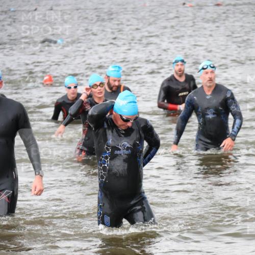 23.06.2024 - Viking Triathlon H.Heesch http://msf.ph/oto/6344689 23.06.2024 10:40:50 Schwimmen 28, 297, 314, 420, 461, 525 meine-sportfotos.de