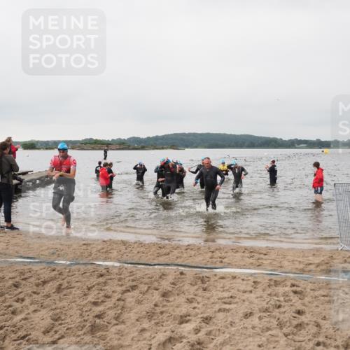 23.06.2024 - Viking Triathlon MichiJ http://msf.ph/oto/6344693 23.06.2024 10:36:16 Schwimmen 34, 48, 186, 197, 254, 280, 291, 300, 327, 361, 372 meine-sportfotos.de