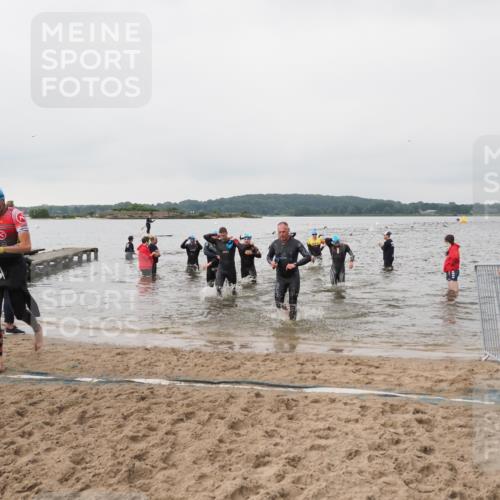 23.06.2024 - Viking Triathlon MichiJ http://msf.ph/oto/6344701 23.06.2024 10:36:17 Schwimmen 34, 48, 186, 197, 254, 280, 291, 361, 372 meine-sportfotos.de