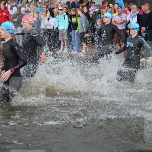 23.06.2024 - Viking Triathlon H.Heesch http://msf.ph/oto/6344702 23.06.2024 10:06:42 Schwimmen 45, 147, 170, 207, 244, 252, 356, 448, 476, 633, 634, 635 meine-sportfotos.de