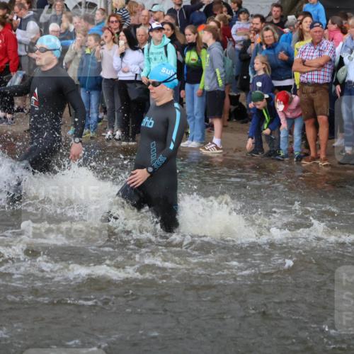 23.06.2024 - Viking Triathlon H.Heesch http://msf.ph/oto/6344706 23.06.2024 10:06:43 Schwimmen 45, 49, 147, 170, 207, 222, 244, 252, 356, 418, 448, 476, 519, 536, 633, 634, 635 meine-sportfotos.de