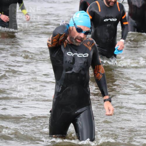 23.06.2024 - Viking Triathlon H.Heesch http://msf.ph/oto/6344709 23.06.2024 10:41:00 Schwimmen 90, 135, 180, 367, 449, 525, 634 meine-sportfotos.de