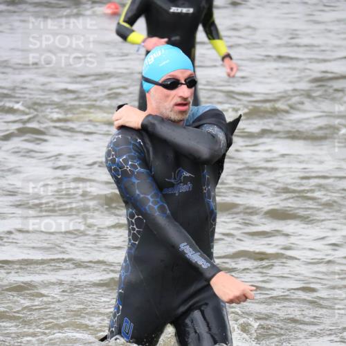 23.06.2024 - Viking Triathlon H.Heesch http://msf.ph/oto/6344717 23.06.2024 10:41:03 Schwimmen 90, 135, 167, 180, 367, 449, 450, 634 meine-sportfotos.de