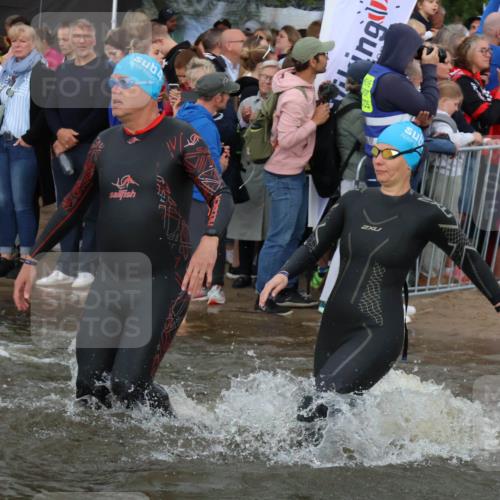 23.06.2024 - Viking Triathlon H.Heesch http://msf.ph/oto/6344718 23.06.2024 10:06:45 Schwimmen 45, 49, 170, 207, 222, 243, 244, 252, 356, 418, 448, 476, 519, 536, 635 meine-sportfotos.de
