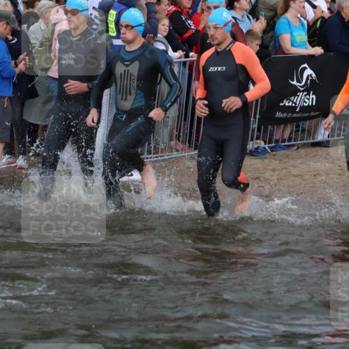 23.06.2024 - Viking Triathlon H.Heesch http://msf.ph/oto/6344735 23.06.2024 10:06:47 Schwimmen 45, 49, 109, 165, 170, 222, 243, 244, 281, 356, 418, 439, 448, 519, 536, 635 meine-sportfotos.de