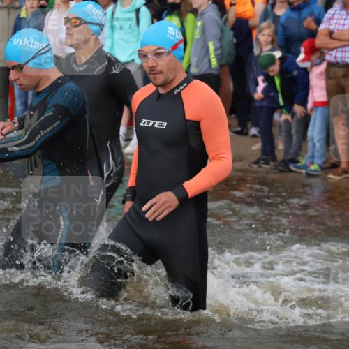 23.06.2024 - Viking Triathlon H.Heesch http://msf.ph/oto/6344750 23.06.2024 10:06:50 Schwimmen 49, 109, 156, 165, 222, 243, 281, 356, 391, 418, 439, 448, 519, 536 meine-sportfotos.de