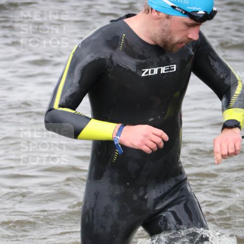 23.06.2024 - Viking Triathlon H.Heesch http://msf.ph/oto/6344757 23.06.2024 10:41:14 Schwimmen 38, 135, 138, 167, 288, 344, 450, 512 meine-sportfotos.de