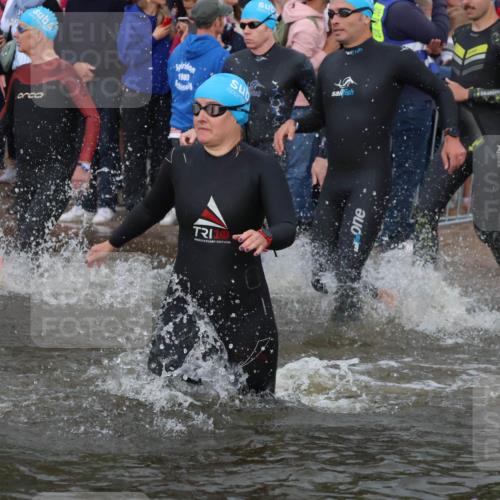 23.06.2024 - Viking Triathlon H.Heesch http://msf.ph/oto/6344766 23.06.2024 10:06:52 Schwimmen 19, 49, 79, 109, 156, 165, 221, 222, 243, 281, 341, 384, 391, 418, 439, 519, 536, 602 meine-sportfotos.de