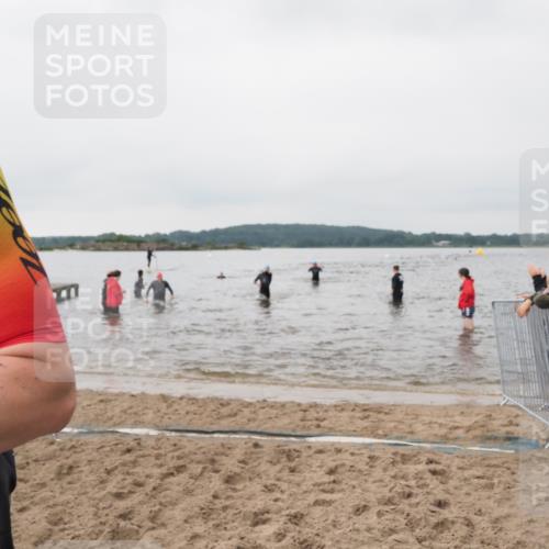 23.06.2024 - Viking Triathlon MichiJ http://msf.ph/oto/6344780 23.06.2024 10:36:25 Schwimmen 34, 48, 197, 254, 291, 326, 653 meine-sportfotos.de