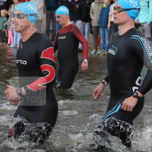23.06.2024 - Viking Triathlon H.Heesch http://msf.ph/oto/6344781 23.06.2024 10:06:56 Schwimmen 19, 79, 109, 156, 165, 221, 243, 281, 341, 384, 391, 439, 602 meine-sportfotos.de