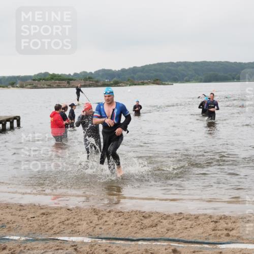 23.06.2024 - Viking Triathlon MichiJ http://msf.ph/oto/6344804 23.06.2024 10:36:32 Schwimmen 326, 653 meine-sportfotos.de
