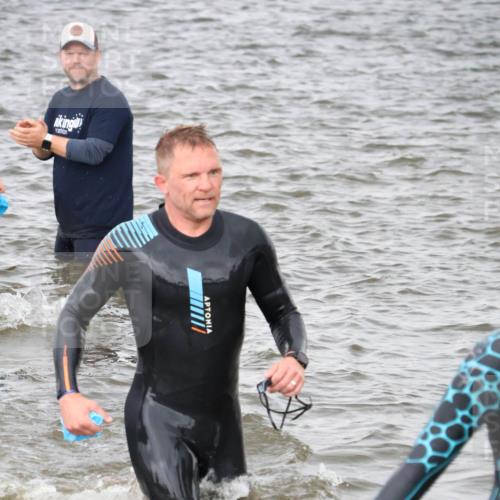 23.06.2024 - Viking Triathlon H.Heesch http://msf.ph/oto/6344805 23.06.2024 10:41:37 Schwimmen 15, 82, 161, 250, 419, 455, 553 meine-sportfotos.de