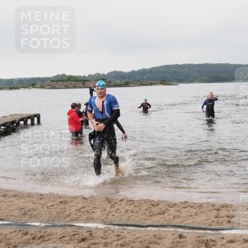 23.06.2024 - Viking Triathlon MichiJ http://msf.ph/oto/6344813 23.06.2024 10:36:32 Schwimmen 326, 653 meine-sportfotos.de