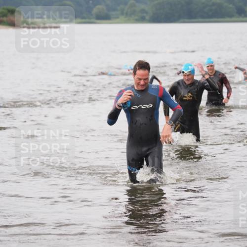 23.06.2024 - Viking Triathlon MichiJ http://msf.ph/oto/6344834 23.06.2024 10:36:37 Schwimmen 275, 653 meine-sportfotos.de
