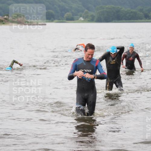 23.06.2024 - Viking Triathlon MichiJ http://msf.ph/oto/6344840 23.06.2024 10:36:38 Schwimmen 275, 653 meine-sportfotos.de
