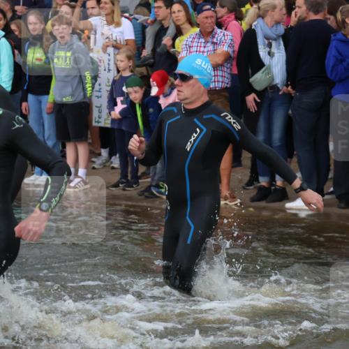 23.06.2024 - Viking Triathlon H.Heesch http://msf.ph/oto/6344861 23.06.2024 10:07:09 Schwimmen 80, 121, 169, 241, 285, 325, 346, 376, 380, 441, 479, 513, 525, 526, 547, 615, 631, 647 meine-sportfotos.de