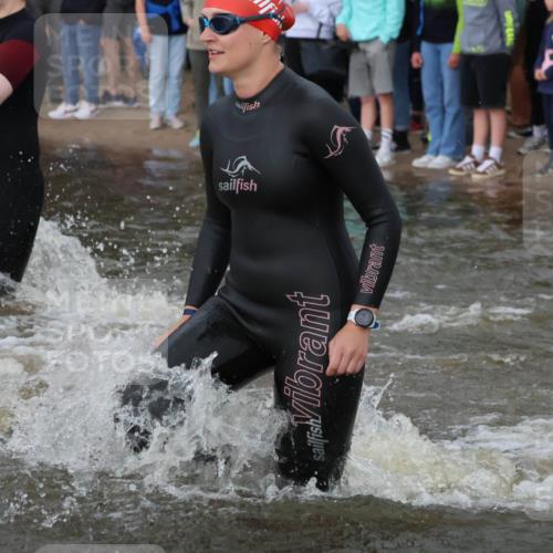 23.06.2024 - Viking Triathlon H.Heesch http://msf.ph/oto/6344880 23.06.2024 10:07:20 Schwimmen 85, 92, 179, 213, 272, 285, 315, 357, 380, 399, 406, 540, 612, 630 meine-sportfotos.de