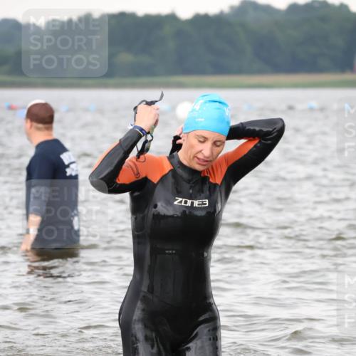 23.06.2024 - Viking Triathlon H.Heesch http://msf.ph/oto/6344881 23.06.2024 10:42:21 Schwimmen 271, 352 meine-sportfotos.de