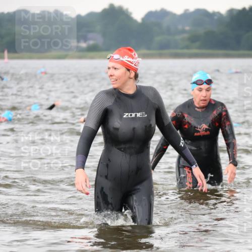 23.06.2024 - Viking Triathlon H.Heesch http://msf.ph/oto/6344884 23.06.2024 10:42:28 Schwimmen 352 meine-sportfotos.de