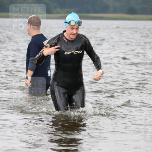 23.06.2024 - Viking Triathlon H.Heesch http://msf.ph/oto/6344912 23.06.2024 10:42:50 Schwimmen 152, 222, 489 meine-sportfotos.de