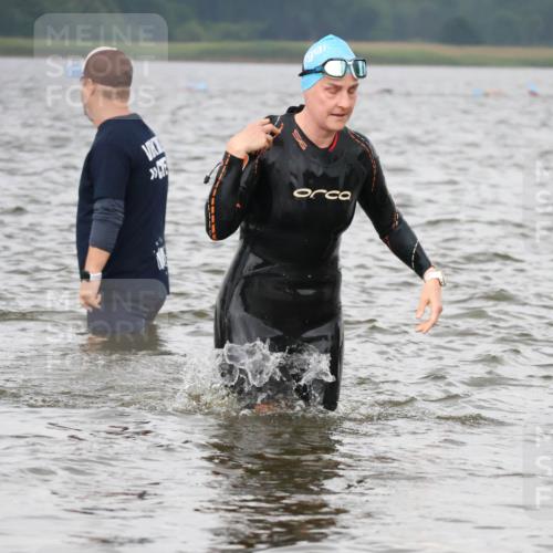 23.06.2024 - Viking Triathlon H.Heesch http://msf.ph/oto/6344914 23.06.2024 10:42:50 Schwimmen 152, 222, 489 meine-sportfotos.de
