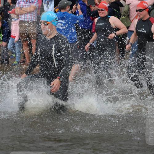 23.06.2024 - Viking Triathlon H.Heesch http://msf.ph/oto/6344920 23.06.2024 10:07:30 Schwimmen 56, 57, 159, 179, 213, 227, 248, 315, 333, 411, 609, 629, 637 meine-sportfotos.de