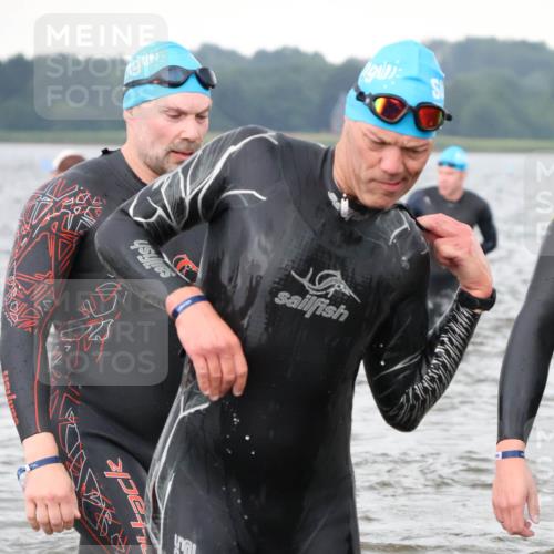 23.06.2024 - Viking Triathlon H.Heesch http://msf.ph/oto/6344932 23.06.2024 10:42:57 Schwimmen 152, 163, 172, 222, 338, 471, 489 meine-sportfotos.de