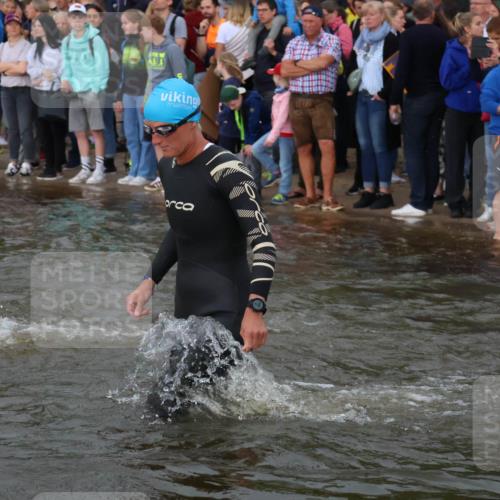 23.06.2024 - Viking Triathlon H.Heesch http://msf.ph/oto/6344952 23.06.2024 10:07:35 Schwimmen 52, 56, 81, 159, 201, 227, 333, 397, 411, 504, 609, 625, 637 meine-sportfotos.de