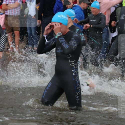 23.06.2024 - Viking Triathlon H.Heesch http://msf.ph/oto/6344956 23.06.2024 10:07:36 Schwimmen 52, 56, 81, 201, 227, 333, 397, 504, 609, 625, 637 meine-sportfotos.de