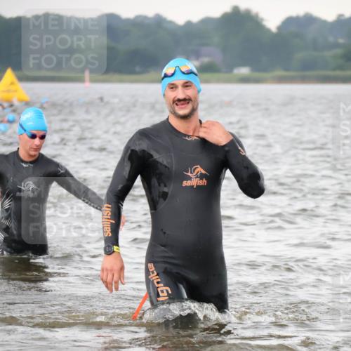 23.06.2024 - Viking Triathlon H.Heesch http://msf.ph/oto/6344989 23.06.2024 10:43:22 Schwimmen 65, 239, 268, 323, 392, 508 meine-sportfotos.de