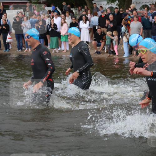 23.06.2024 - Viking Triathlon H.Heesch http://msf.ph/oto/6345004 23.06.2024 10:07:44 Schwimmen 47, 52, 81, 154, 201, 274, 339, 379, 397, 504, 527, 625 meine-sportfotos.de