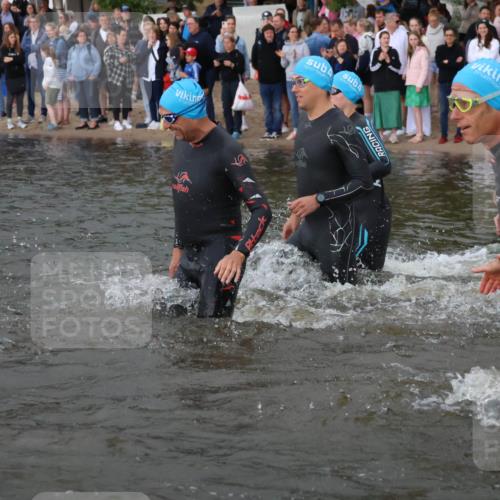 23.06.2024 - Viking Triathlon H.Heesch http://msf.ph/oto/6345007 23.06.2024 10:07:45 Schwimmen 47, 52, 154, 274, 339, 379, 397, 527 meine-sportfotos.de