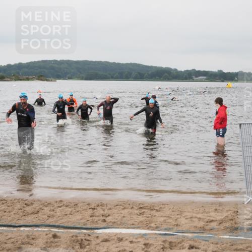 23.06.2024 - Viking Triathlon MichiJ http://msf.ph/oto/6345030 23.06.2024 10:37:11 Schwimmen 43, 61, 62, 110, 168, 256, 283, 298 meine-sportfotos.de