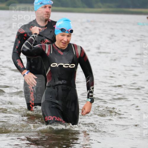 23.06.2024 - Viking Triathlon H.Heesch http://msf.ph/oto/6345038 23.06.2024 10:43:47 Schwimmen 17, 286, 381, 431 meine-sportfotos.de