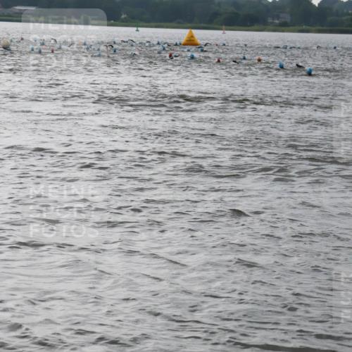 23.06.2024 - Viking Triathlon H.Heesch http://msf.ph/oto/6345045 23.06.2024 10:08:46 Schwimmen  meine-sportfotos.de