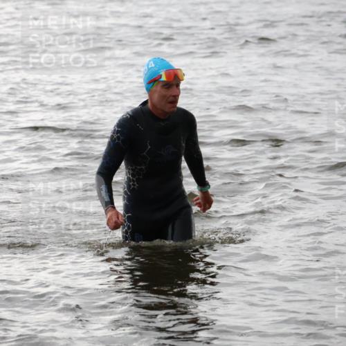 23.06.2024 - Viking Triathlon H.Heesch http://msf.ph/oto/6345053 23.06.2024 10:09:58 Schwimmen  meine-sportfotos.de