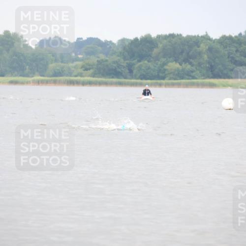 23.06.2024 - Viking Triathlon H.Heesch http://msf.ph/oto/6345069 23.06.2024 10:24:22 Schwimmen  meine-sportfotos.de