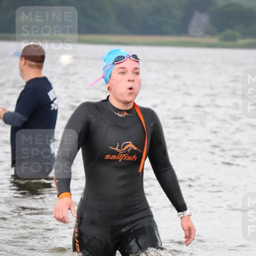 23.06.2024 - Viking Triathlon H.Heesch http://msf.ph/oto/6345075 23.06.2024 10:44:06 Schwimmen 148, 165, 270, 618 meine-sportfotos.de
