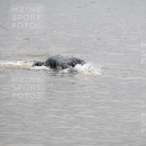 23.06.2024 - Viking Triathlon H.Heesch http://msf.ph/oto/6345083 23.06.2024 10:24:47 Schwimmen  meine-sportfotos.de
