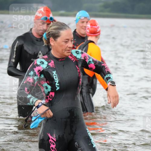 23.06.2024 - Viking Triathlon H.Heesch http://msf.ph/oto/6345085 23.06.2024 10:44:08 Schwimmen 60, 148, 270, 618, 651 meine-sportfotos.de