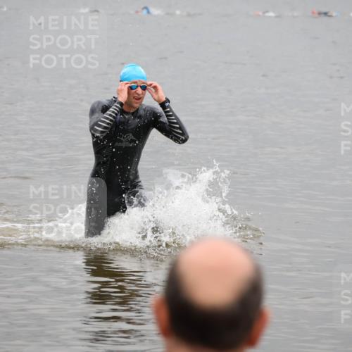 23.06.2024 - Viking Triathlon H.Heesch http://msf.ph/oto/6345087 23.06.2024 10:24:50 Schwimmen 2 meine-sportfotos.de