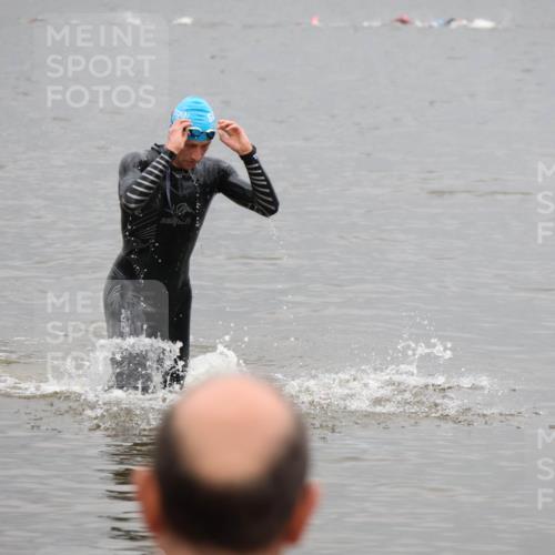 23.06.2024 - Viking Triathlon H.Heesch http://msf.ph/oto/6345090 23.06.2024 10:24:50 Schwimmen 2 meine-sportfotos.de