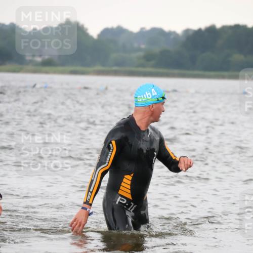 23.06.2024 - Viking Triathlon H.Heesch http://msf.ph/oto/6345095 23.06.2024 10:44:15 Schwimmen 60, 148, 270, 509, 618, 651 meine-sportfotos.de