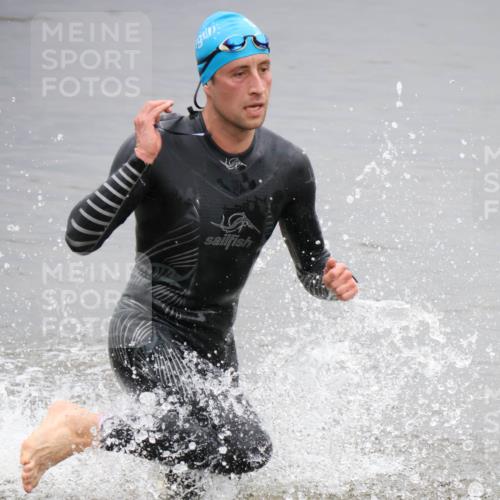 23.06.2024 - Viking Triathlon H.Heesch http://msf.ph/oto/6345097 23.06.2024 10:24:56 Schwimmen 2 meine-sportfotos.de