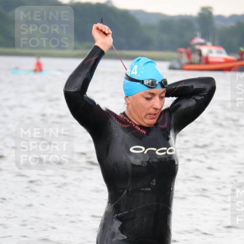 23.06.2024 - Viking Triathlon H.Heesch http://msf.ph/oto/6345106 23.06.2024 10:44:21 Schwimmen 60, 77, 509, 519, 651 meine-sportfotos.de